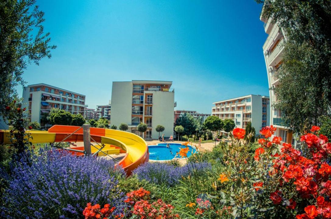 Grand Resort - Imperial Crown Fort Club - Prestige Apartments النايت المظهر الخارجي الصورة