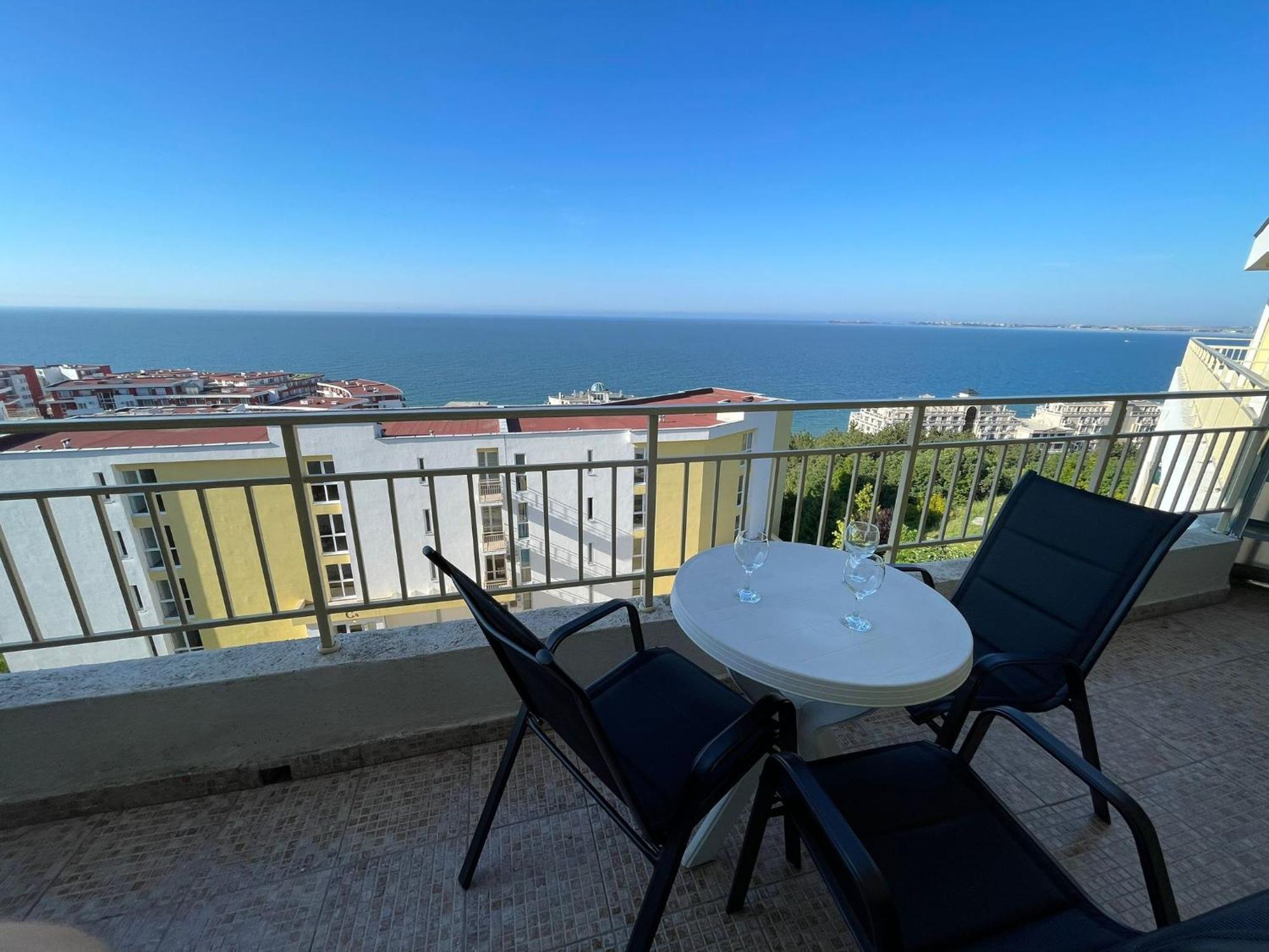 Grand Resort - Imperial Crown Fort Club - Prestige Apartments النايت المظهر الخارجي الصورة