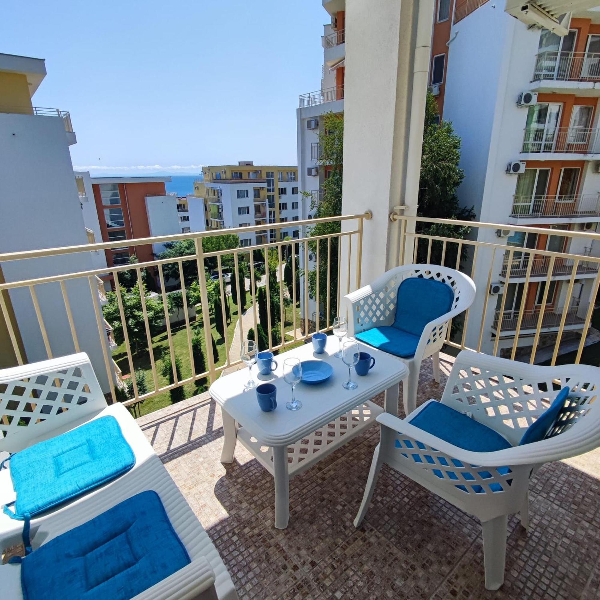 Grand Resort - Imperial Crown Fort Club - Prestige Apartments النايت الغرفة الصورة