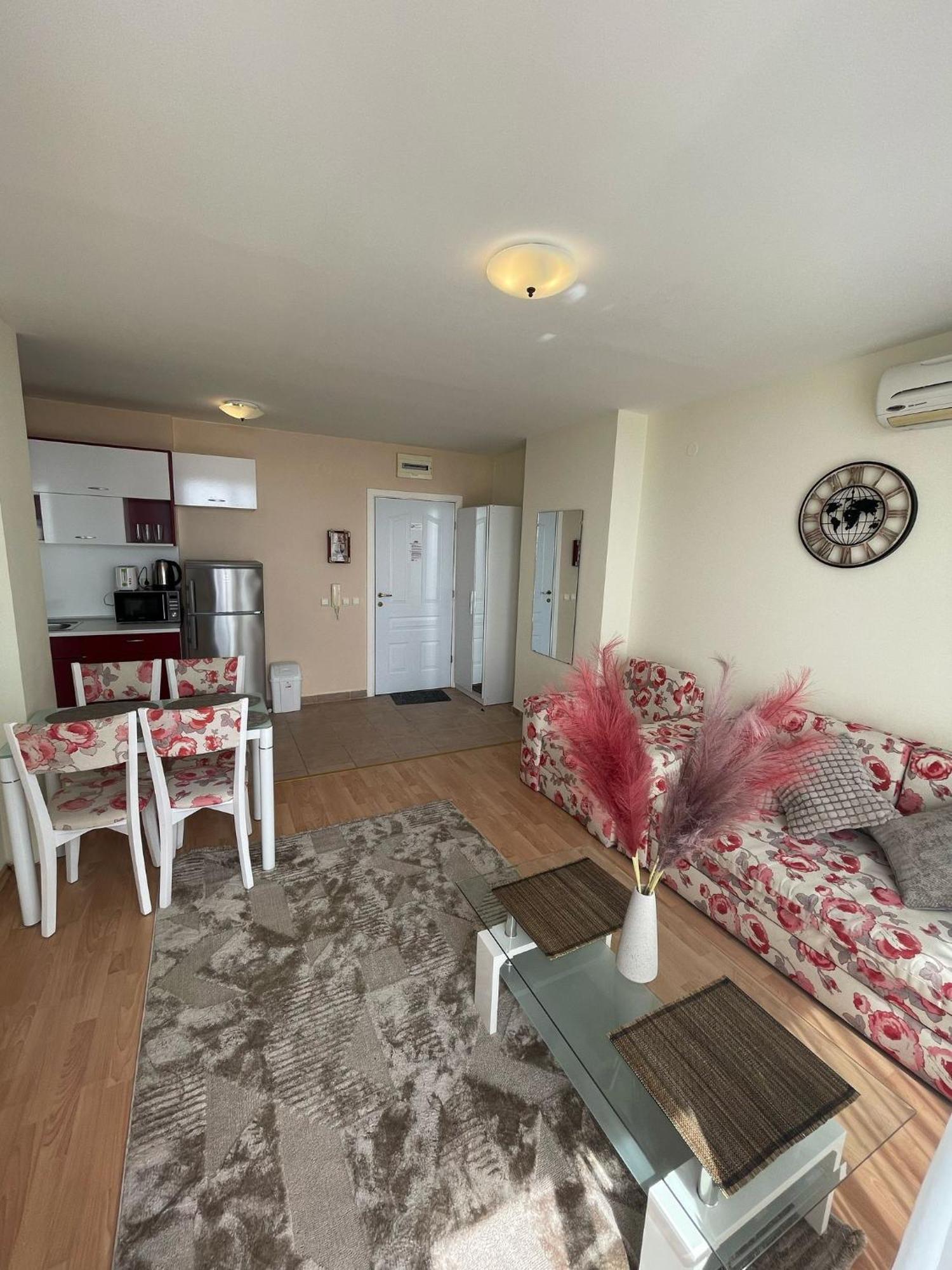 Grand Resort - Imperial Crown Fort Club - Prestige Apartments النايت الغرفة الصورة