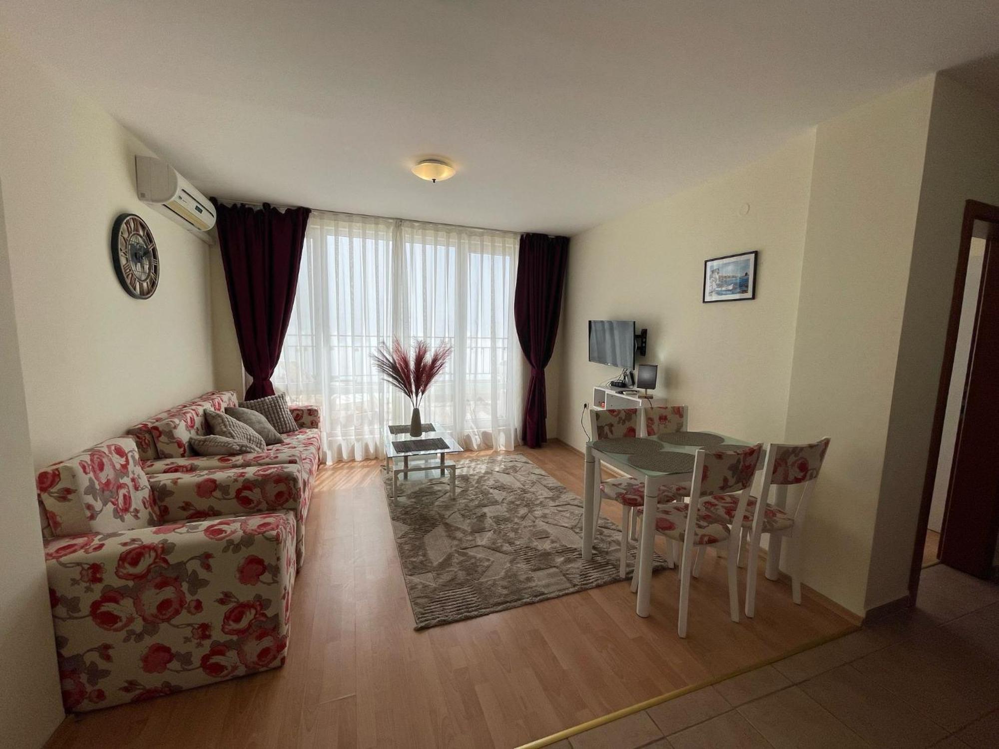 Grand Resort - Imperial Crown Fort Club - Prestige Apartments النايت الغرفة الصورة